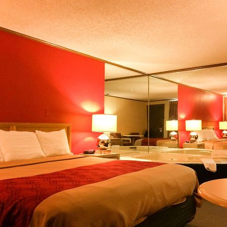 נורווק Econo Lodge מראה חיצוני תמונה