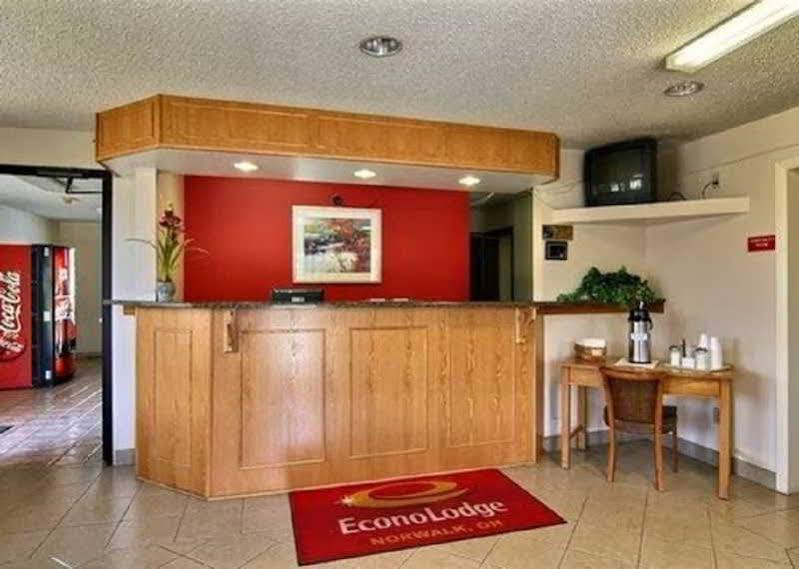 נורווק Econo Lodge מראה חיצוני תמונה