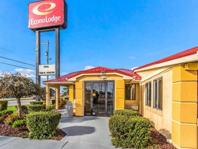 נורווק Econo Lodge מראה חיצוני תמונה