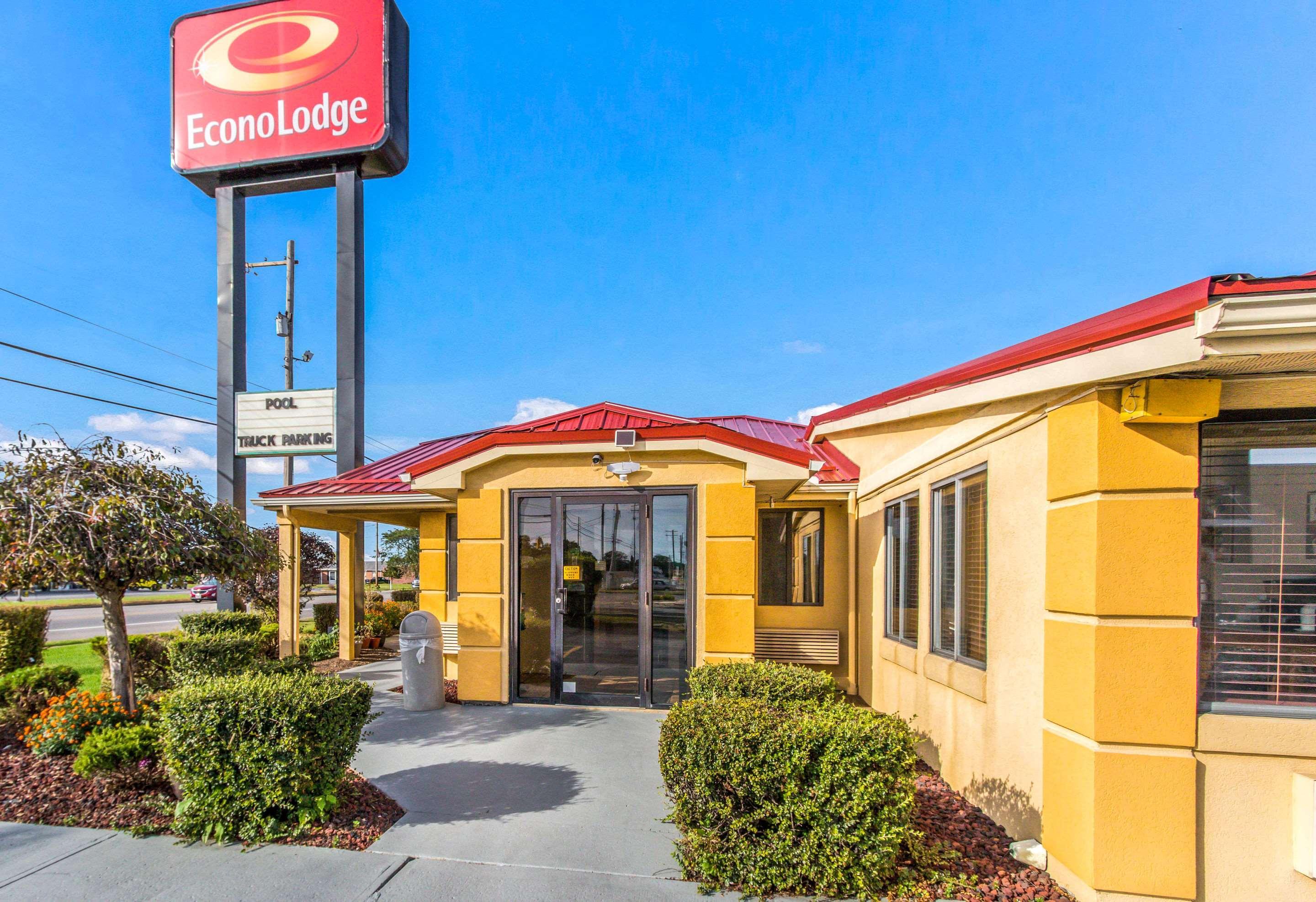 נורווק Econo Lodge מראה חיצוני תמונה