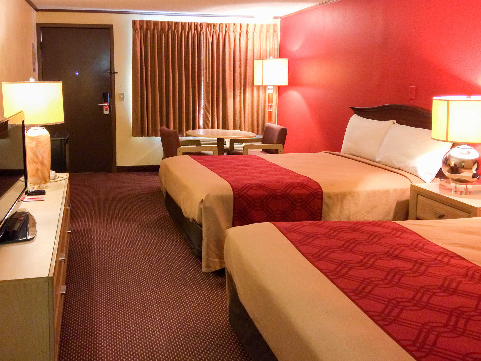 נורווק Econo Lodge חדר תמונה