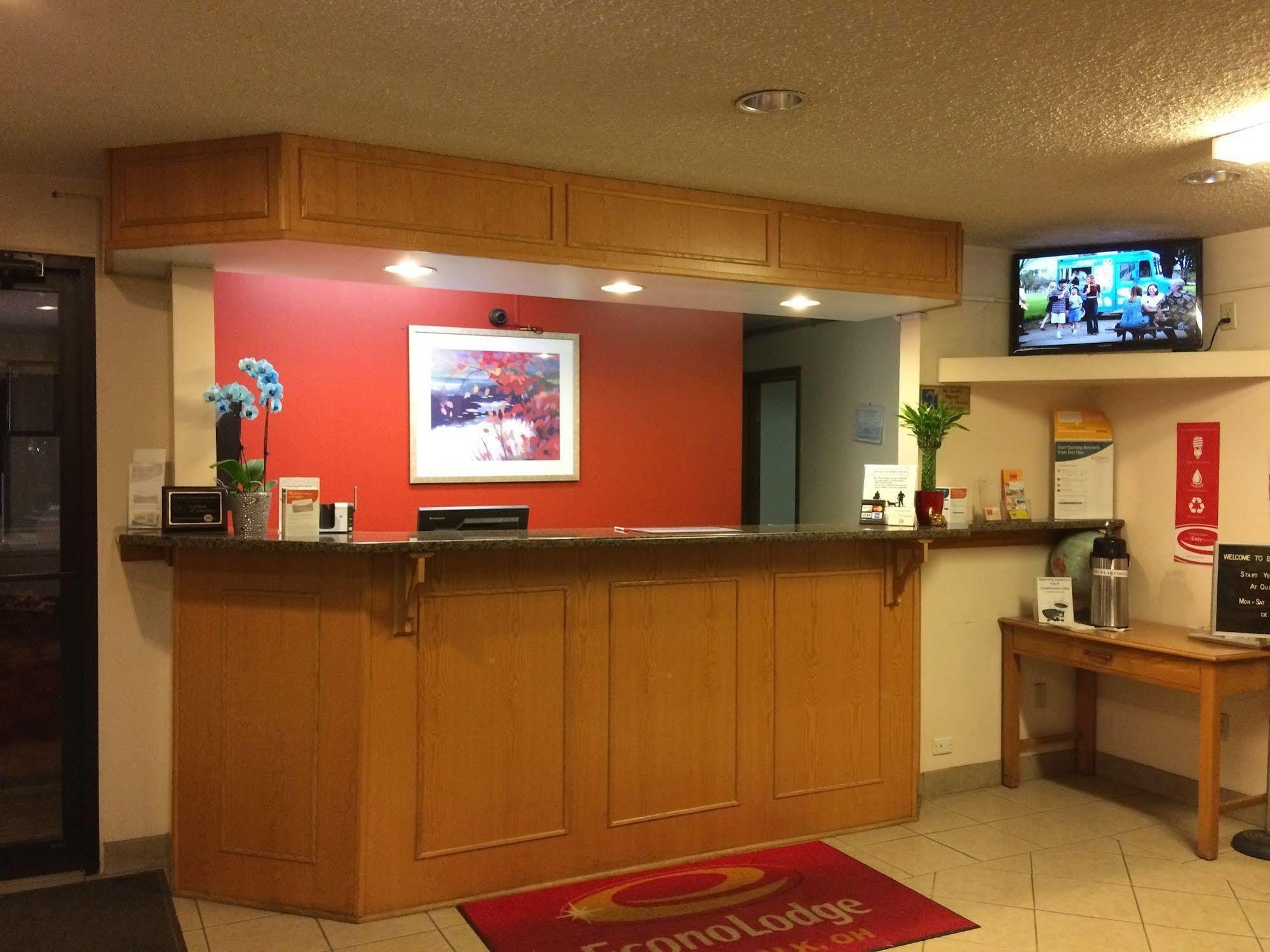 נורווק Econo Lodge מראה חיצוני תמונה