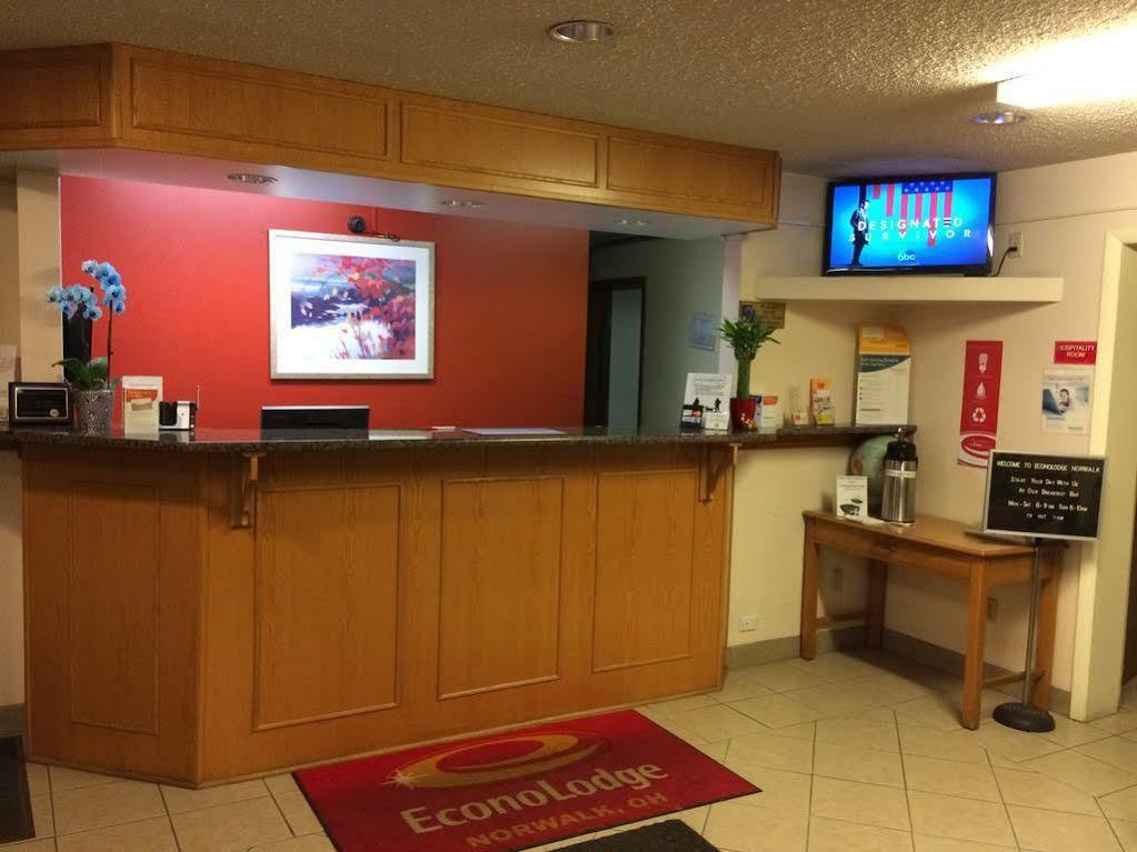 נורווק Econo Lodge מראה חיצוני תמונה